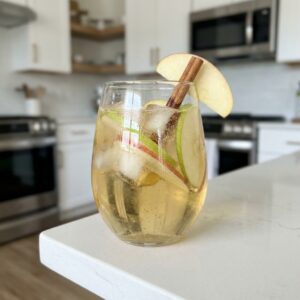 Caramel Apple Sangria Cocktail Recipe