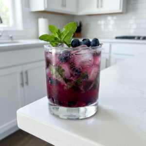 Chilly Blueberry Gin Smash Cocktail Recipe