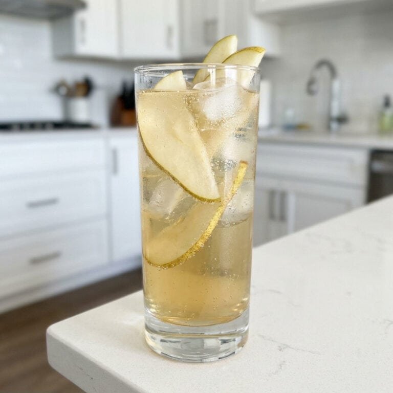 Vanilla Pear Punch Mocktail Recipe