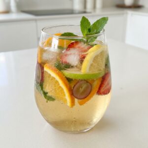 Sparkling Elderflower Sangria Cocktail Recipe