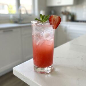Screaming Strawberry Fizz Mocktail Recipe