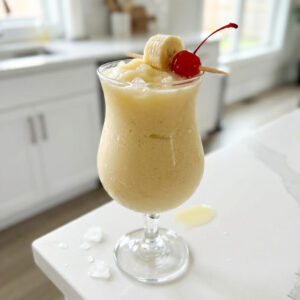 Easy Frozen Banana Daiquiri Cocktail Recipe